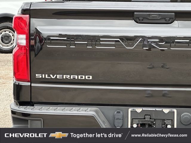Used 2025 Chevrolet Silverado 1500 RST AWD/4WD image 6