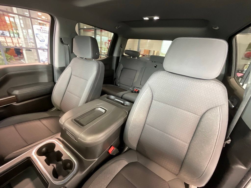 Used 2022 Chevrolet Silverado 1500 LT Trail Boss w/ Bed Protection Package AWD/4WD image 10