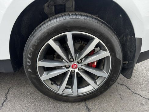 Used 2017 Jaguar F-PACE Prestige image 39