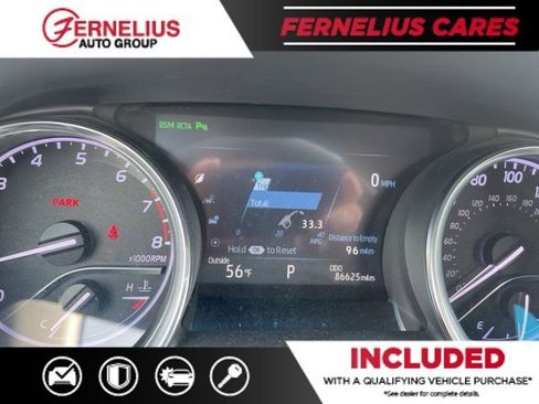Used 2018 Toyota Camry XLE FWD image 8