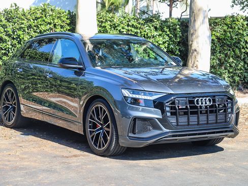 Used 2022 Audi SQ8 Prestige AWD/4WD image 3