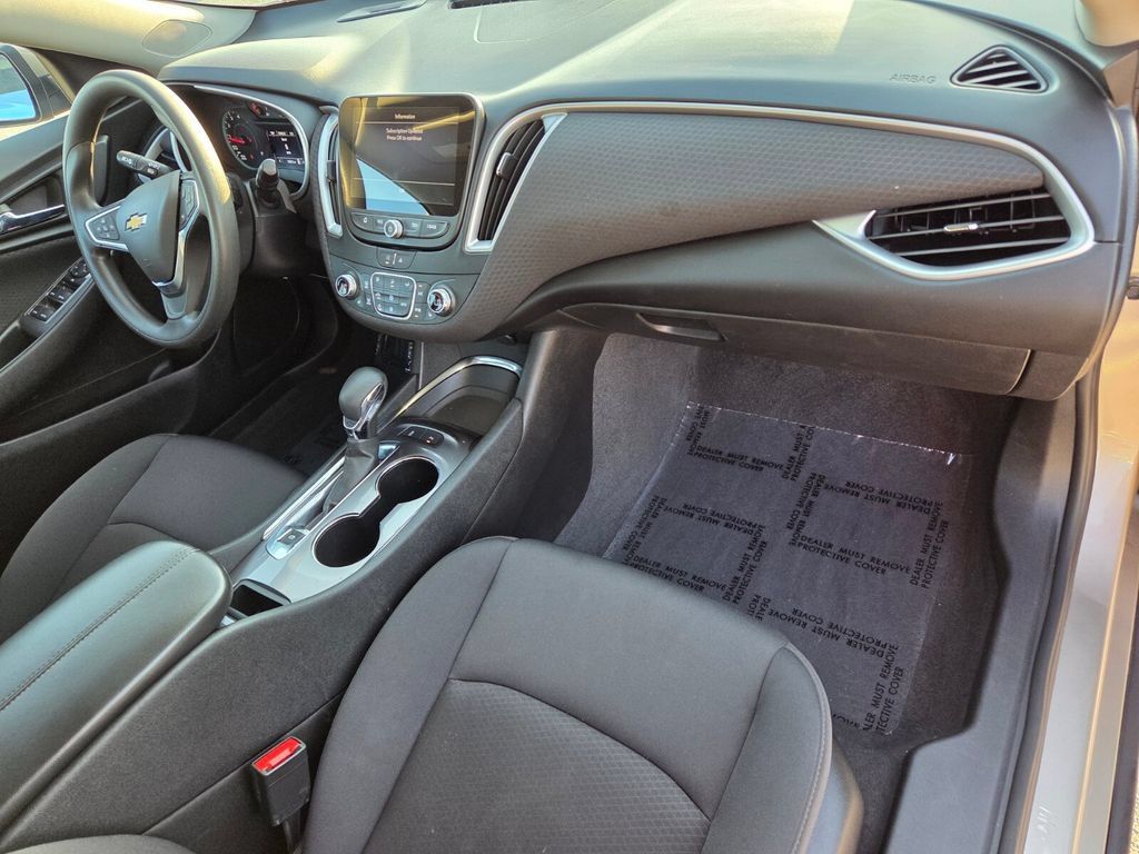 Used 2023 Chevrolet Malibu LT w/ Driver Confidence Package FWD image 20