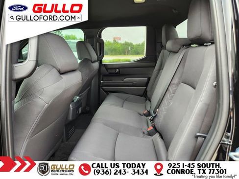 Used 2025 Toyota Tacoma SR5 AWD/4WD image 15