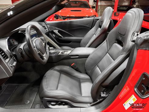 Used 2018 Chevrolet Corvette Stingray Convertible w/ 2LT Preferred Equipment Group image 10