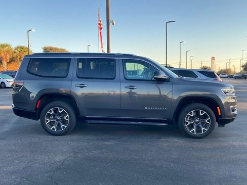 Used 2023 Jeep Wagoneer Series III w/ Convenience Group I image 4