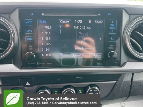Used 2019 Toyota Tacoma TRD Sport w/ Technology Package AWD/4WD image 12