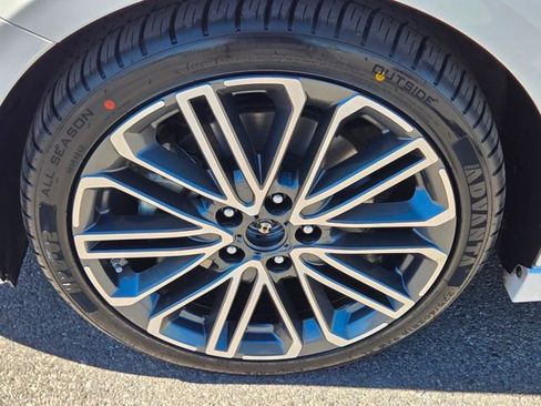 Used 2022 Kia Forte GT w/ GT Technology Package image 12