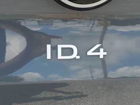 Certified 2025 Volkswagen ID.4 Pro S AWD/4WD image 13