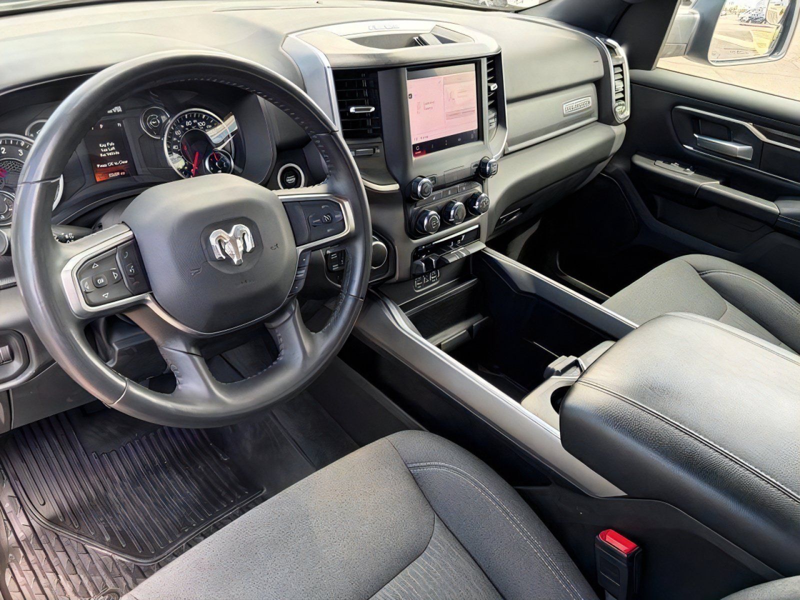 Used 2024 RAM 1500 Big Horn AWD/4WD image 17