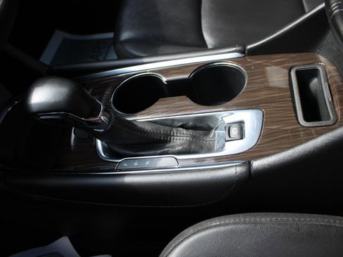 Used 2024 Chevrolet Malibu LT image 38