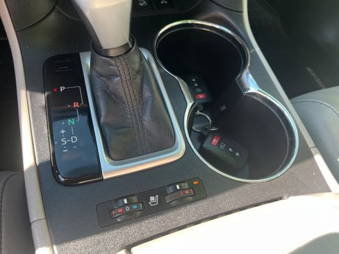 Used 2015 Toyota Highlander Limited image 14