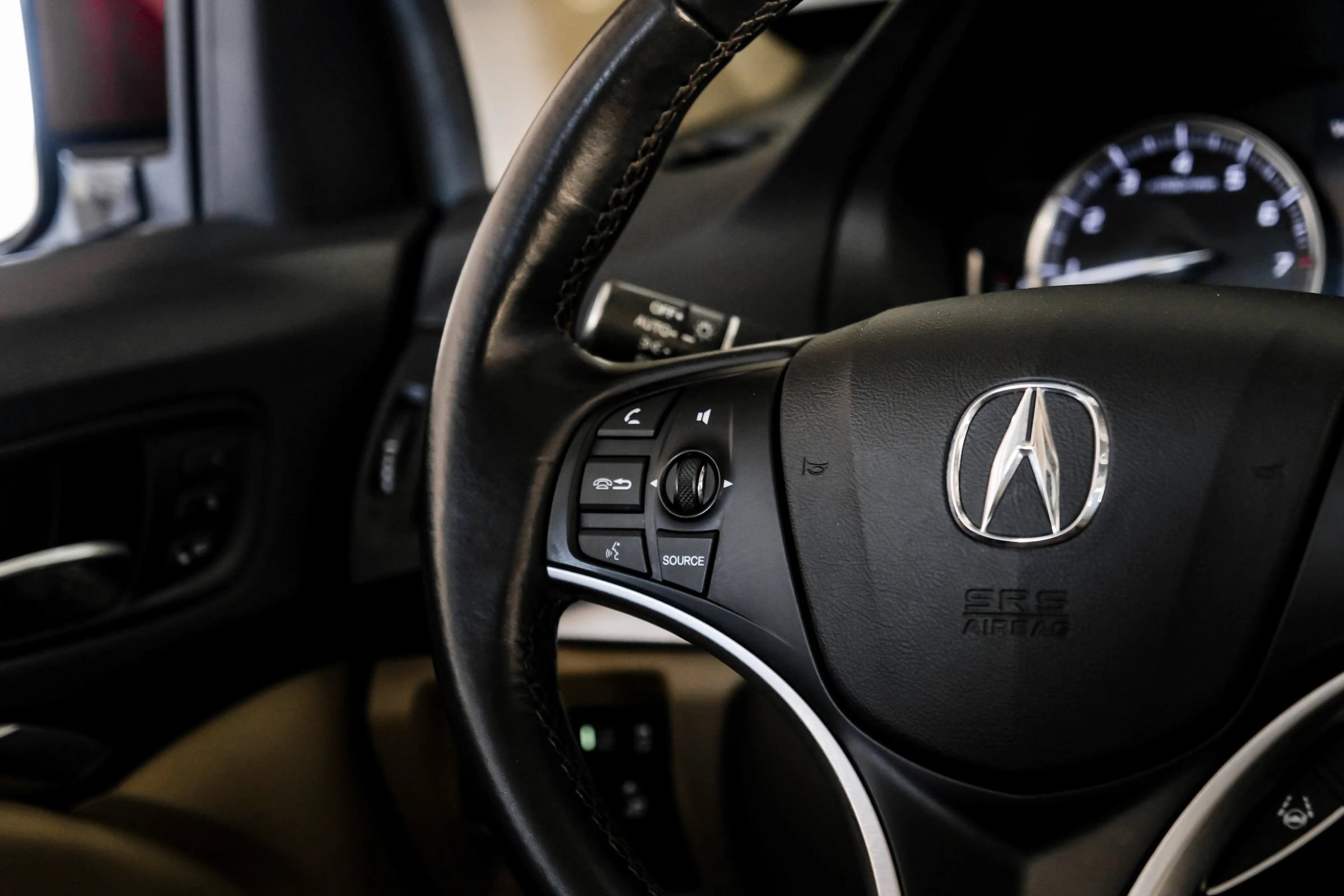 Used 2019 Acura MDX SH-AWD image 19