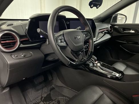 Certified 2024 Chevrolet Trax RS w/ Driver Confidence Package FWD image 10