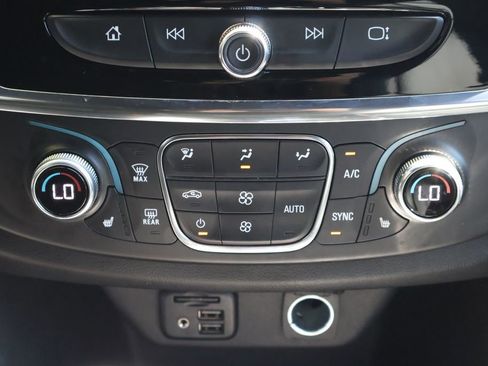 Certified 2023 Chevrolet Traverse RS w/ LPO, Floor Liner Package image 20