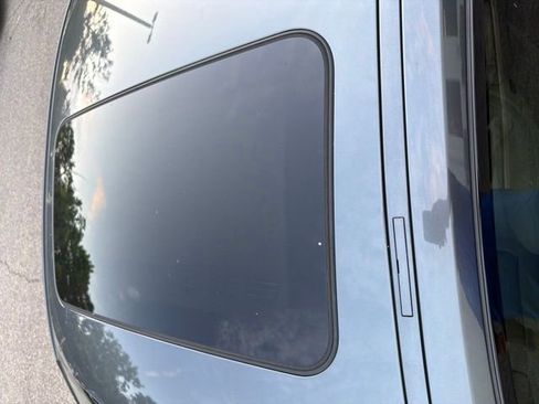 Used 2020 BMW 230i Coupe w/ M Sport Package RWD image 8