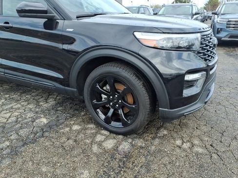 Used 2024 Ford Explorer ST-Line w/ Class IV Trailer Tow Package image 4