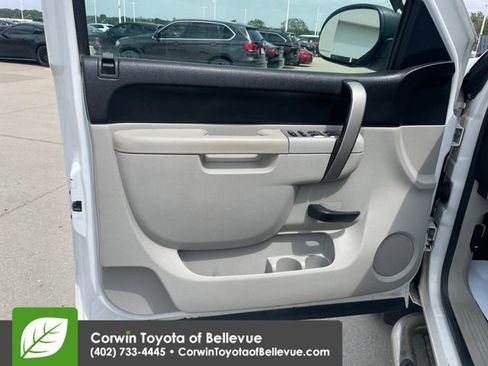 Used 2010 Chevrolet Silverado 1500 LT w/ Power Pack Plus AWD/4WD image 18