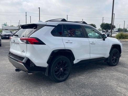 Used 2023 Toyota RAV4 SE AWD/4WD image 5