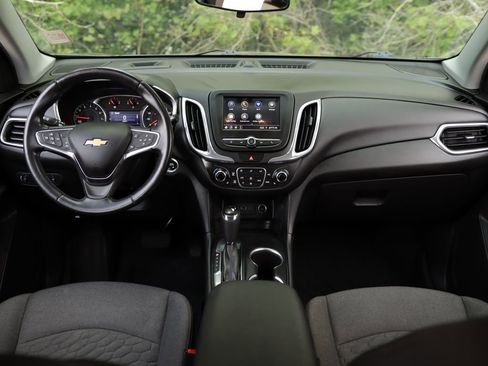 Used 2020 Chevrolet Equinox LT FWD image 18