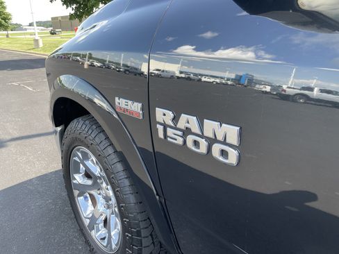 Used 2015 RAM 1500 Laramie w/ Convenience Group AWD/4WD image 29