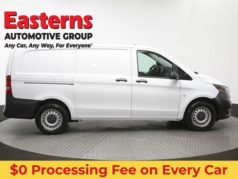 Used 2022 Mercedes-Benz Metris image 40