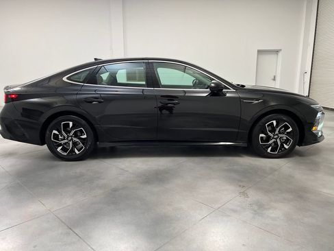 Used 2025 Hyundai Sonata SEL FWD image 10
