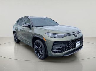 New 2026 Volkswagen Tiguan SE R-Line AWD/4WD video 1