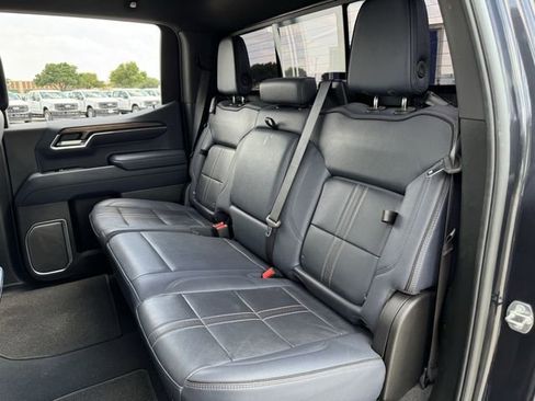 Used 2024 Chevrolet Silverado 1500 High Country w/ Technology Package AWD/4WD image 27