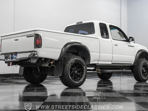 Used 2002 Toyota Tacoma PreRunner image 25