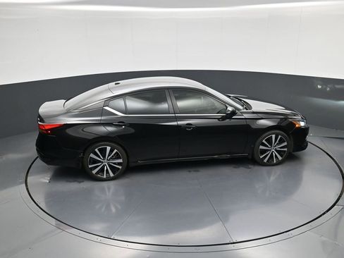 Used 2022 Nissan Altima 2.5 SR FWD image 31