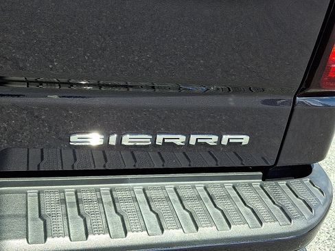 Used 2022 GMC Sierra 1500 Denali AWD/4WD image 40
