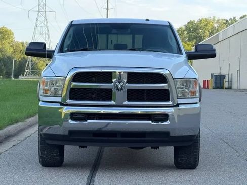 Used 2015 RAM 3500 SLT AWD/4WD image 4