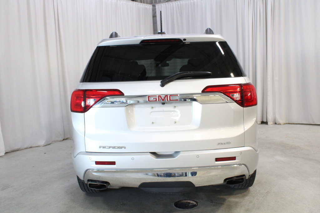Used 2019 GMC Acadia Denali AWD/4WD image 28