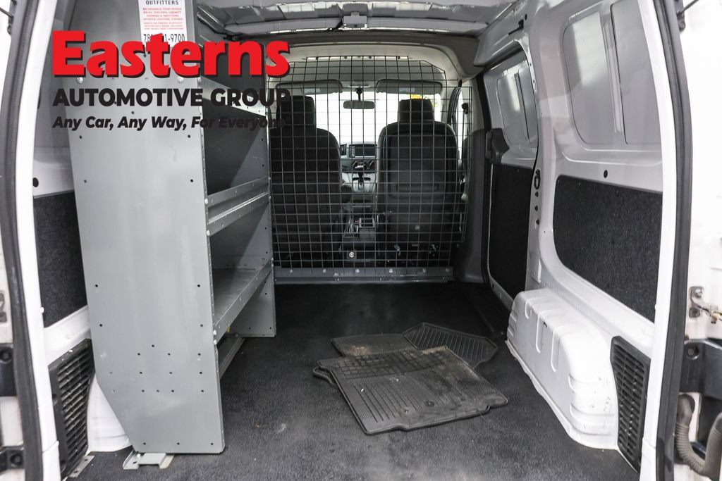 Used 2020 Nissan NV200 SV w/ Back Door Glass Package FWD image 11