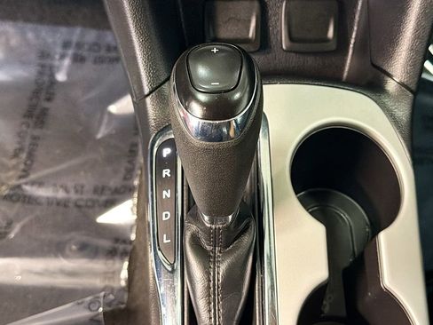 Used 2017 Chevrolet Cruze LS image 17