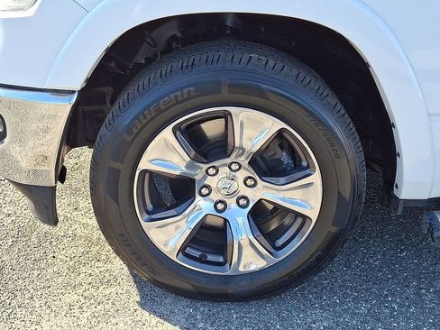 Used 2022 RAM 1500 Laramie AWD/4WD image 29