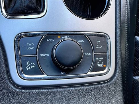 Used 2019 Jeep Grand Cherokee High Altitude AWD/4WD image 36