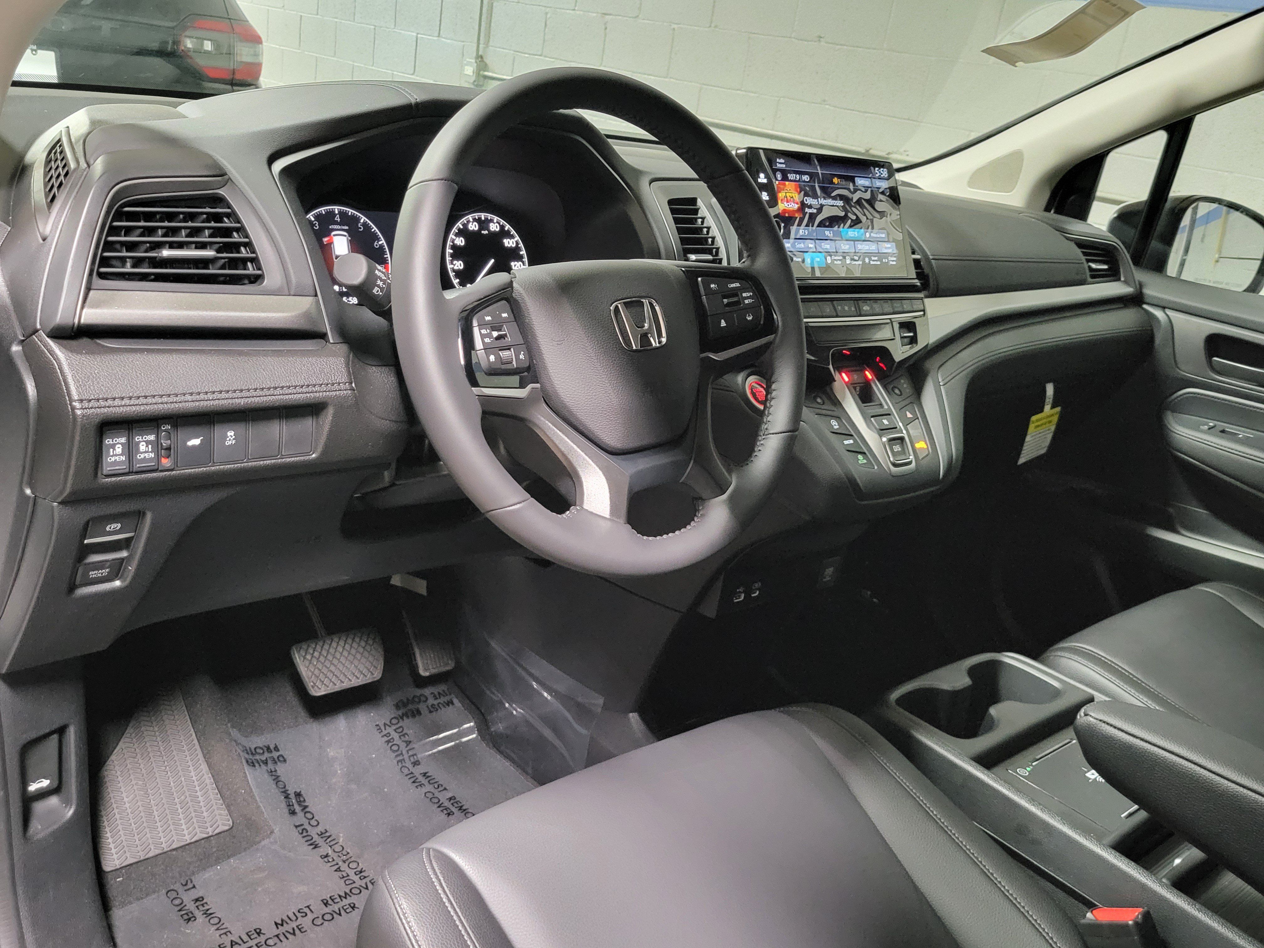 Certified 2026 Honda Odyssey EX-L image 9