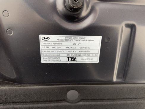 Used 2024 Genesis GV70 2.5T w/ Advanced Package image 76