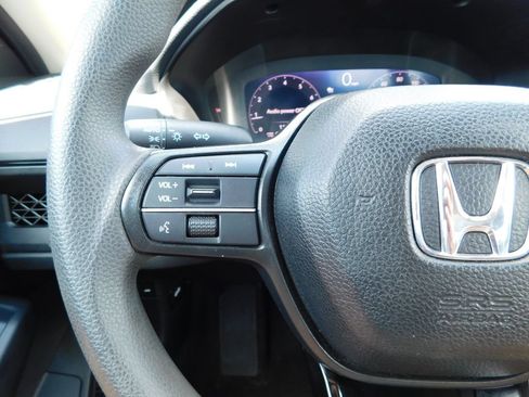 Used 2025 Honda Accord SE image 24