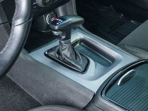 Used 2022 Dodge Charger R/T w/ Blacktop Package image 19