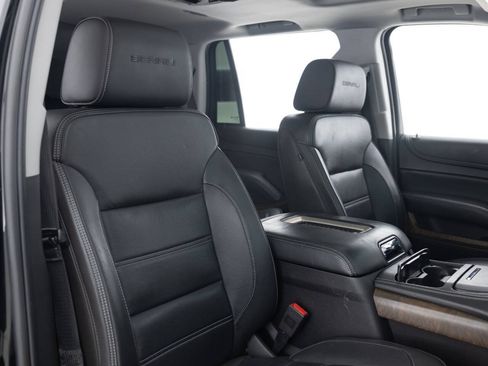 Used 2018 GMC Yukon Denali AWD/4WD image 28