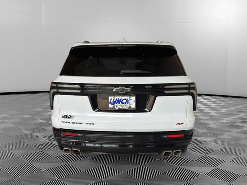 Used 2026 Chevrolet Traverse RS w/ LPO, Floor Liner Package AWD/4WD image 4
