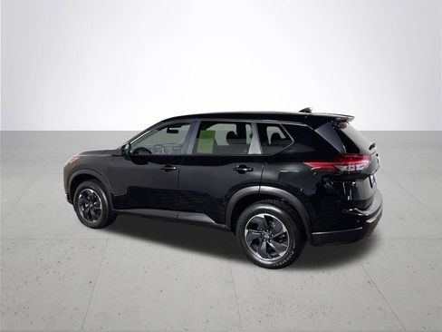 Used 2024 Nissan Rogue SV image 8