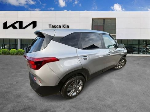 Used 2023 Kia Seltos LX image 6