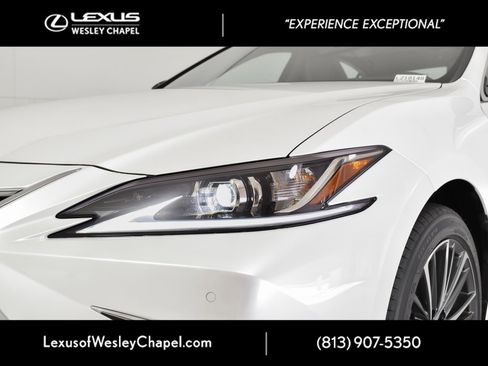New 2025 Lexus ES 350 w/ Premium Package image 5
