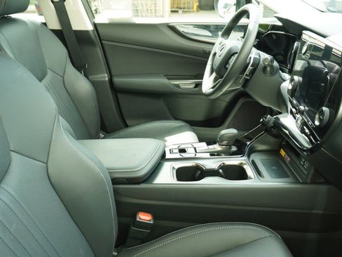 Used 2024 Lexus NX 250 NX 250 Premium image 6