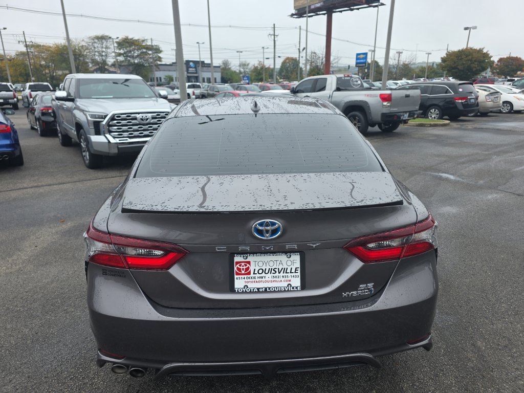 Certified 2024 Toyota Camry SE FWD image 5