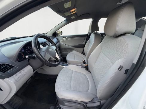 Used 2016 Hyundai Accent SE FWD image 9