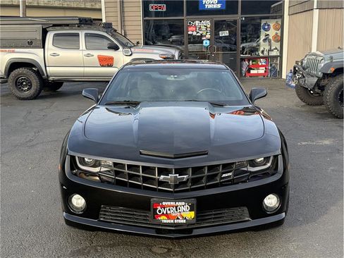 Used 2013 Chevrolet Camaro SS image 3